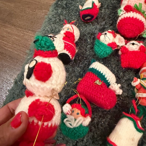 16 pieces Christmas Vtg ornament lot - Picture 2 of 10